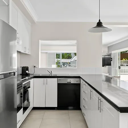 Alamanda Palm Cove By Belle Escapes Room photo