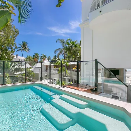 Alamanda Palm Cove By Belle Escapes Room photo