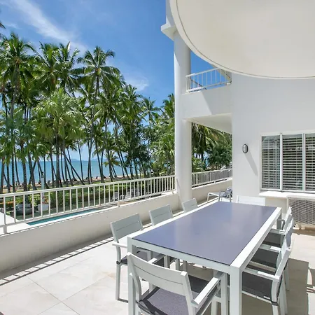 Alamanda Palm Cove By Belle Escapes Room photo
